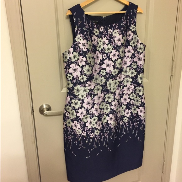 Talbots Dresses & Skirts - Classic, sophisticated Talbots dress 👗 // size 14